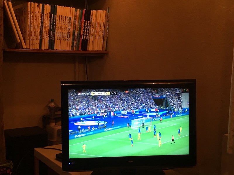 France 2 - 1 Romania