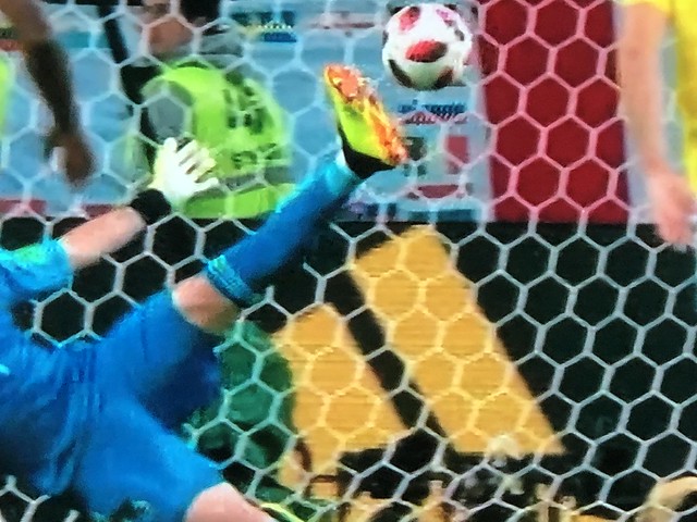 Colombia 1 - 1 England (3 - 4 penalties)