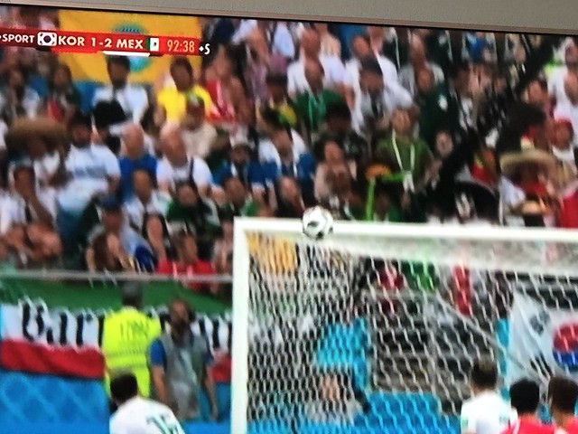 South Korea 1 - 2 Mexico