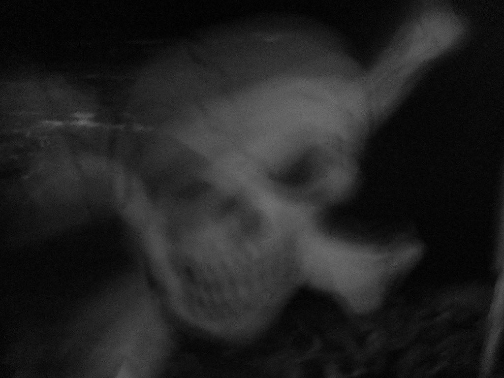 skull and cross bones