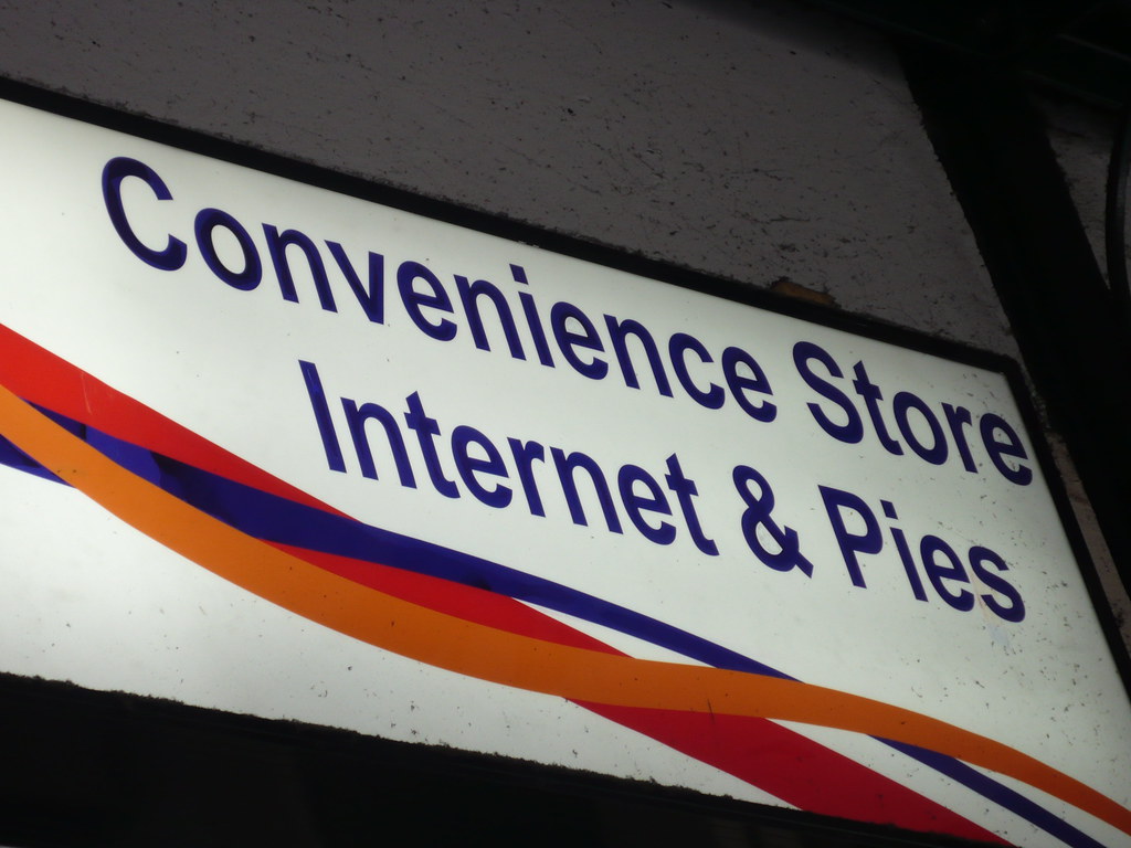 internet & pies