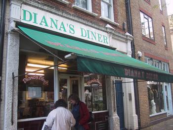 dianas_exterior.JPG