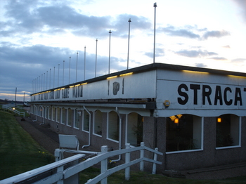 Strac_poles