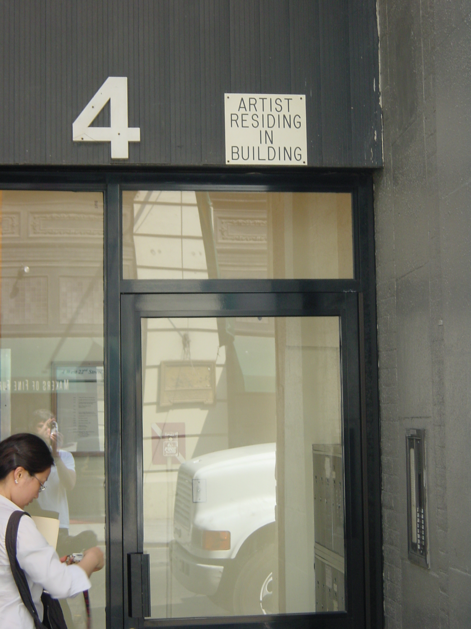 artist_in_residence_002