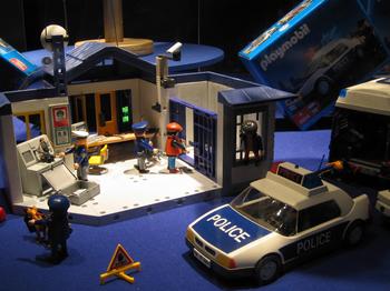 playmobil_police.jpg